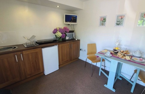 Cannock Apartment | The Garden Room on the edge of Cannock Chase