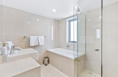 Coolangatta Apartment | The Garland at Rainbow Bay