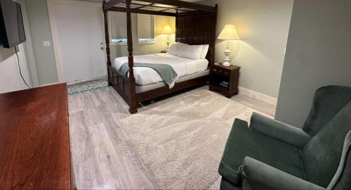 Charlestown Hotel | The General Stanton Inn