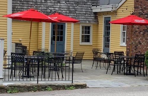 Charlestown Hotel | The General Stanton Inn