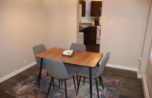 Geneva Apartment | The Geneva Getaway- remodeled apartment walking distance from downtown Geneva