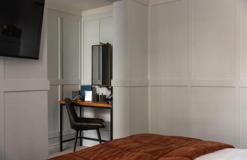 Cheltenham Hotel | The George