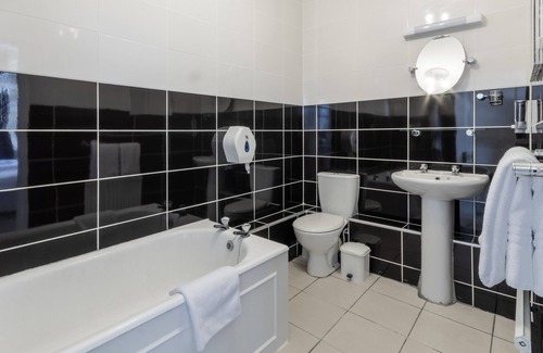 Battle Hotel | The George Hotel