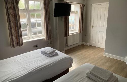 Henfield Hotel | The George Hotel