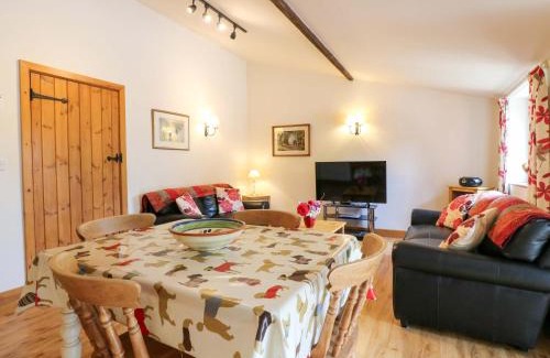 Harleston House | The Golden Cross