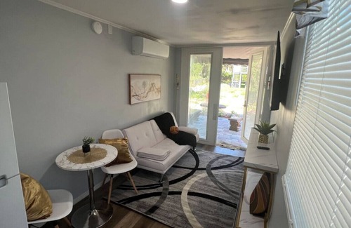 Dover Apartment | The Golden star of Downtown