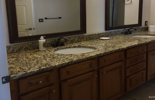 Ortona Park Resort | The Golden Starfish 1 Bedroom 1 Bath Sleeps 4, unit 1416