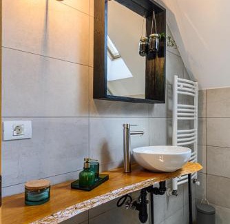 Harman Bed & Breakfast | The Good House - Harman