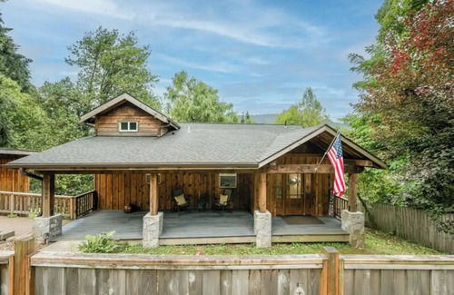 Washougal Cabin | The Gorge Getawaynn