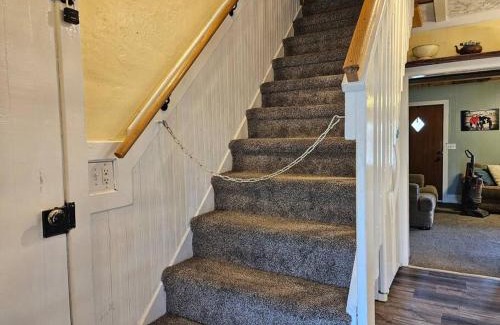 Henrieville House | The Goulding Cottage PLUS LOFT