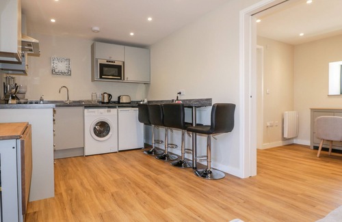 Bodmin House | THE GRANARY, family friendly, with a garden in Bodmin