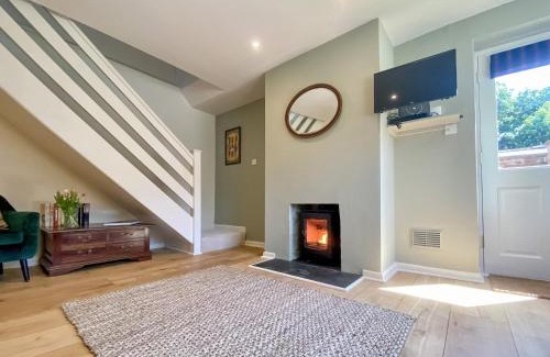 Poulshot House | The Granary