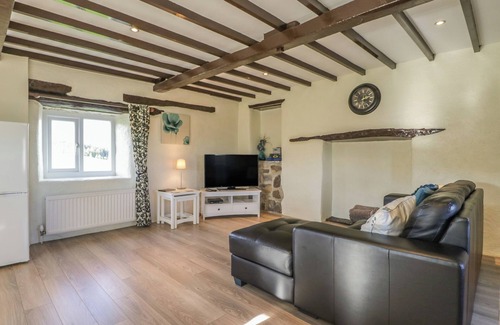 East Witton Cottage | THE GRANARY, pet friendly, character holiday cottage in Masham
