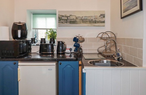 Ladock Cottage | THE GRANARY, pet friendly, character holiday cottage in Summercourt