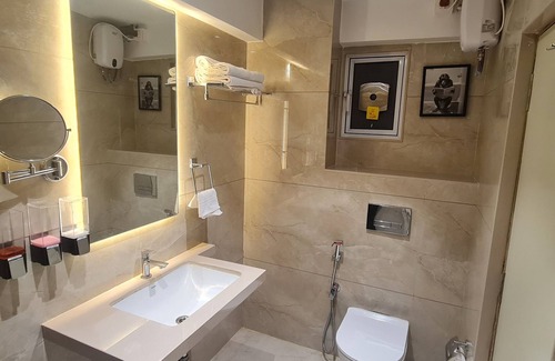 Surat Hotel | The Grand Murli Hotel, City Light Road, Surat