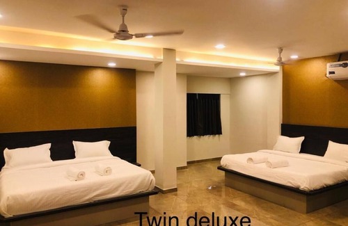 Rajpipla Hotel | The Grand Unity
