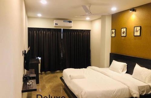 Rajpipla Hotel | The Grand Unity