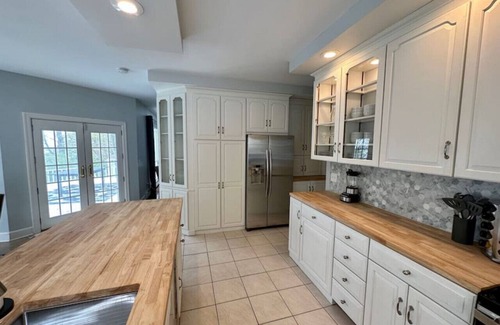 North East House | "The Grape Escape"-Stylish Retreat Wine Country PA