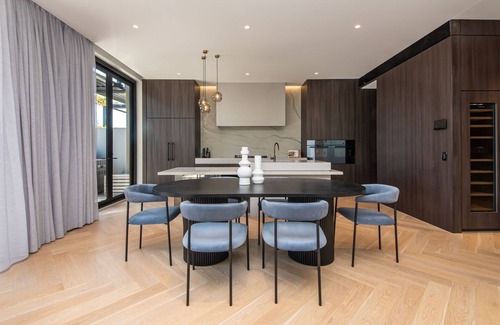 Deepdene Apartment | The Gratis Penthouse Deepdene