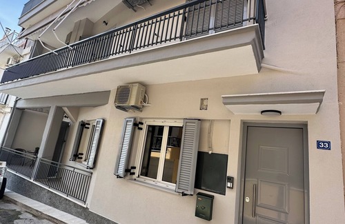 Aigio Apartment | The Great Escape