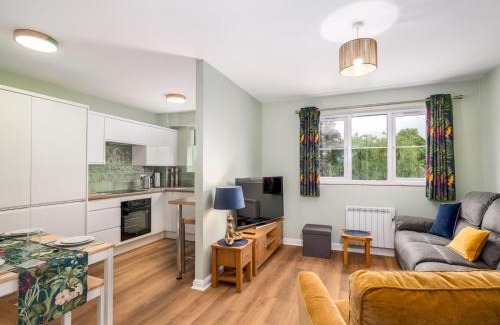 Rickmansworth Apartment | The Green Escape in Town - PTK