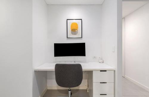 Redfern Apartment | The Green Haven - Lush Industrial Chic Living