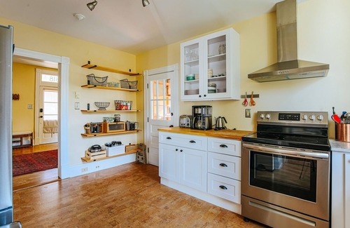 Starr Hill House | The Green House: NEW Central Cville + Walk to UVA