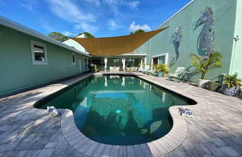 Seminole House | The Green Room Bungalow with Salt water pool