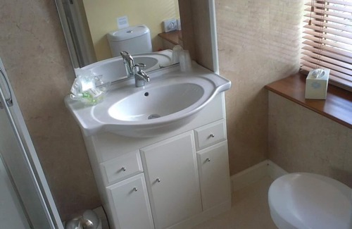 Bangor Bed & Breakfast | The Green Room Double or Twin ensuite
