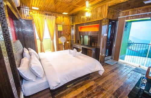 Chikkamagaluru Hotel | The Greenwood Resort Chikmagalur - Escape to Tranquil Mountain Views