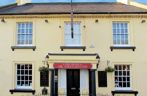 Tring House | The Greyhound Wigginton