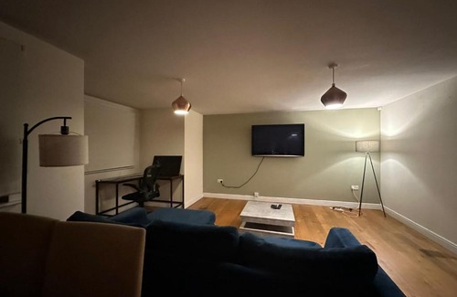 Eltham West Apartment | The Ground floor Apartment