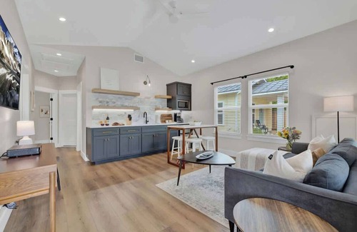 Fredericksburg House | The Grove Combo