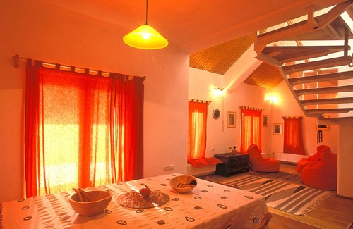 Bran Villa | THE GUARDIAN:'ONE OF EUROPE'S TWENTY MOST FANTASTIC VACATION VILLAS'. SEE WHY!