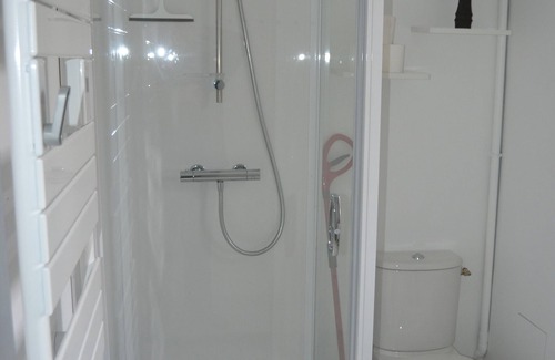 Lumigny-Nesles-Ormeaux House | THE GUET TOWER 1 independent apartment.