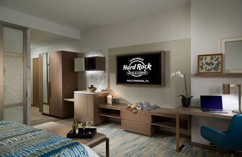 Hollywood Resort | The Guitar Hotel at Seminole Hard Rock