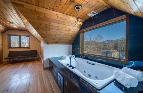 Windham Hotel | The Haüs Windham - Spacious Suites, Hot Tub, Mountain Views!