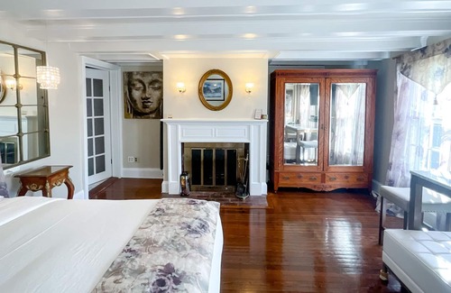 Cold Spring Harbor Bed & Breakfast | The Harbor Rose
