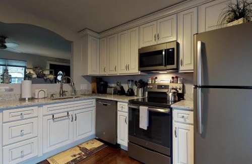 East Harwich House | The Harwich House