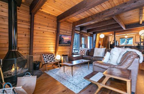 Talmont House | The Haus of Pine A Vintage Tahoe Cabin