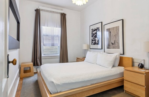 Lake Placid Hotel | The Haus on Mirror Lake Suite 5