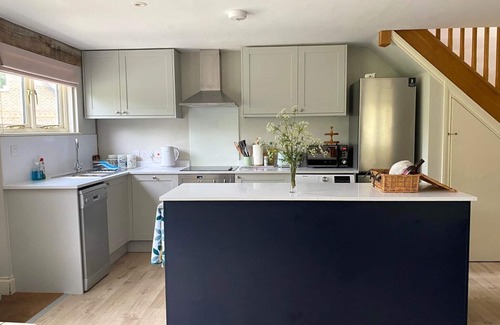 Alton House | The Hay Barn - located in South Downs National Park & Jane Austen country