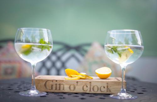 Gunnerton House | The Hay Loft Southlands Farm