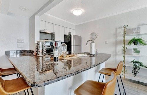 Rocky Point Apartment | The Hemingway