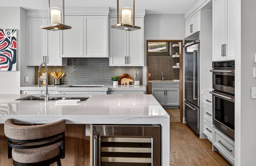 Big White Ski Resort Ski Chalet | The Hemlock | Slope-Side, Hot Tub & Views