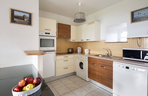 Cancale House | The Herpin | House Cottage Shower room Sea view