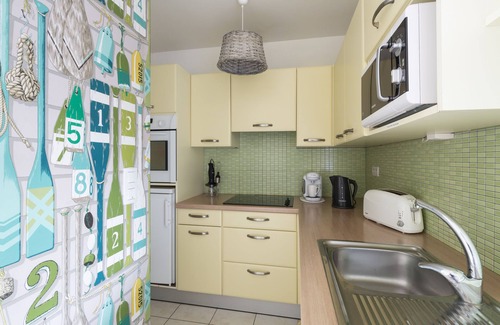 Cancale House | The Herpin | House Cottage Shower room Sea view