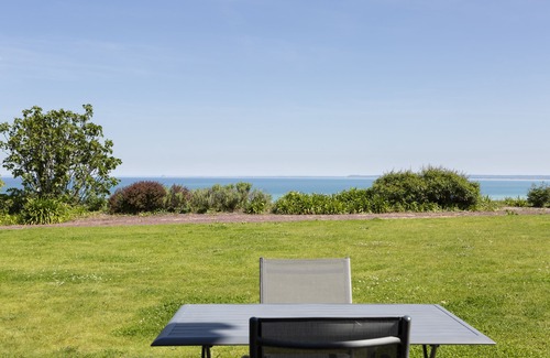 Cancale House | The Herpin | House Cottage Shower room Sea view