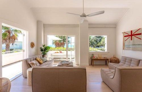 Onetangi House | The Hibiscus - Coast & Country