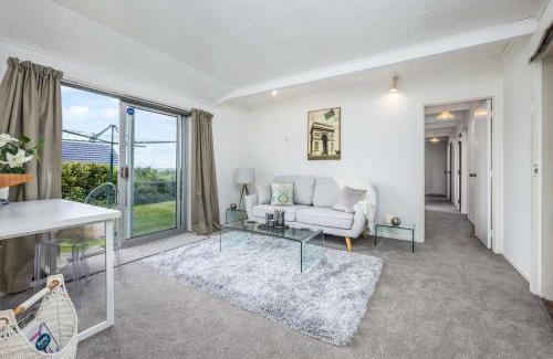 Rothesay Bay House | The Hidden Clifftop Gem - Ocean view & Beach life